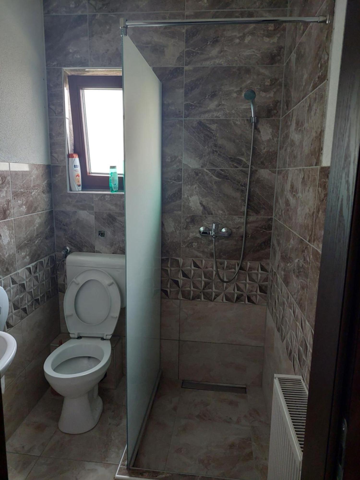 Restoran Bmb Hotel Odžak Eksteriør billede